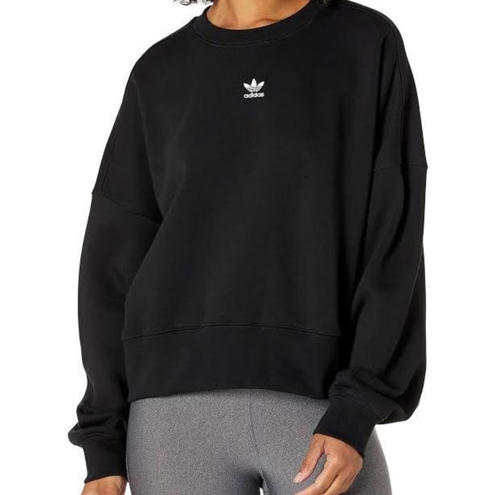 adidas Originals Essentials Fleece Crew in Black, Sz. S